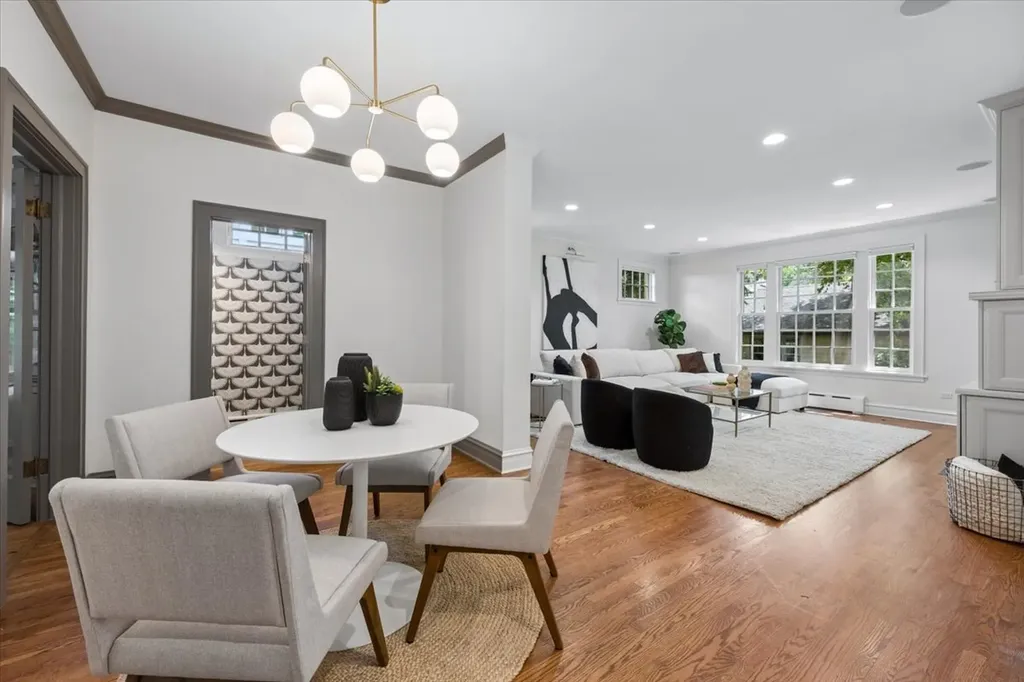 411 Lake Avenue Wilmette IL 60091