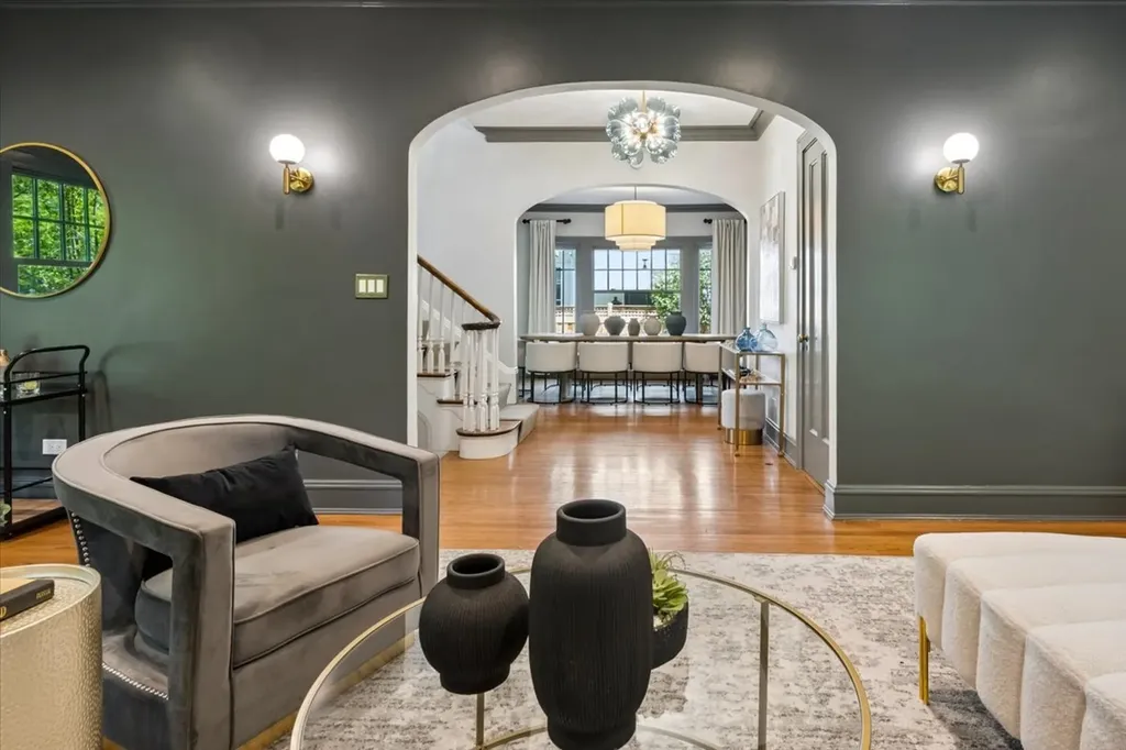 411 Lake Avenue Wilmette IL 60091