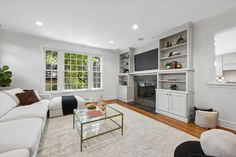 411 Lake Avenue Wilmette IL 60091