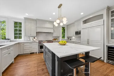 411 Lake Avenue Wilmette IL 60091
