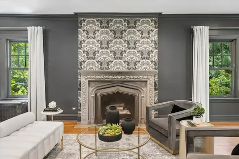 411 Lake Avenue Wilmette IL 60091