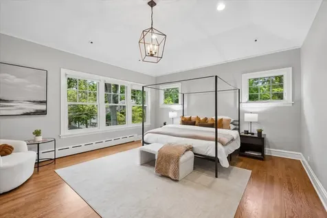 411 Lake Avenue Wilmette IL 60091