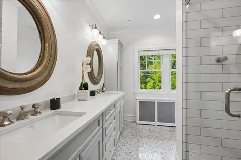 411 Lake Avenue Wilmette IL 60091