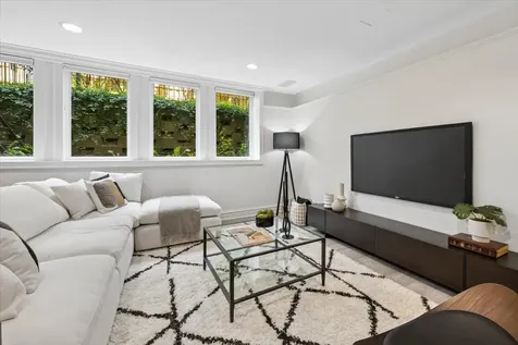 411 Lake Avenue Wilmette IL 60091