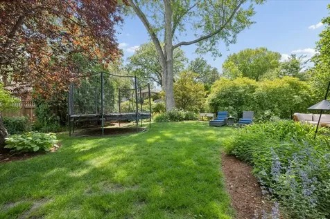 411 Lake Avenue Wilmette IL 60091