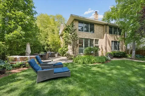 411 Lake Avenue Wilmette IL 60091