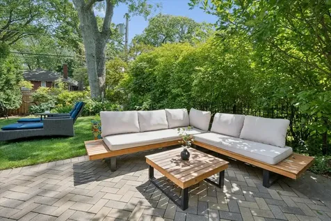 411 Lake Avenue Wilmette IL 60091