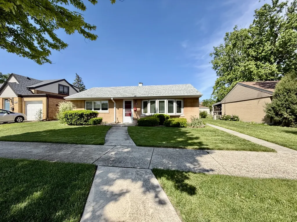 4138 Custer Avenue Brookfield IL 60513