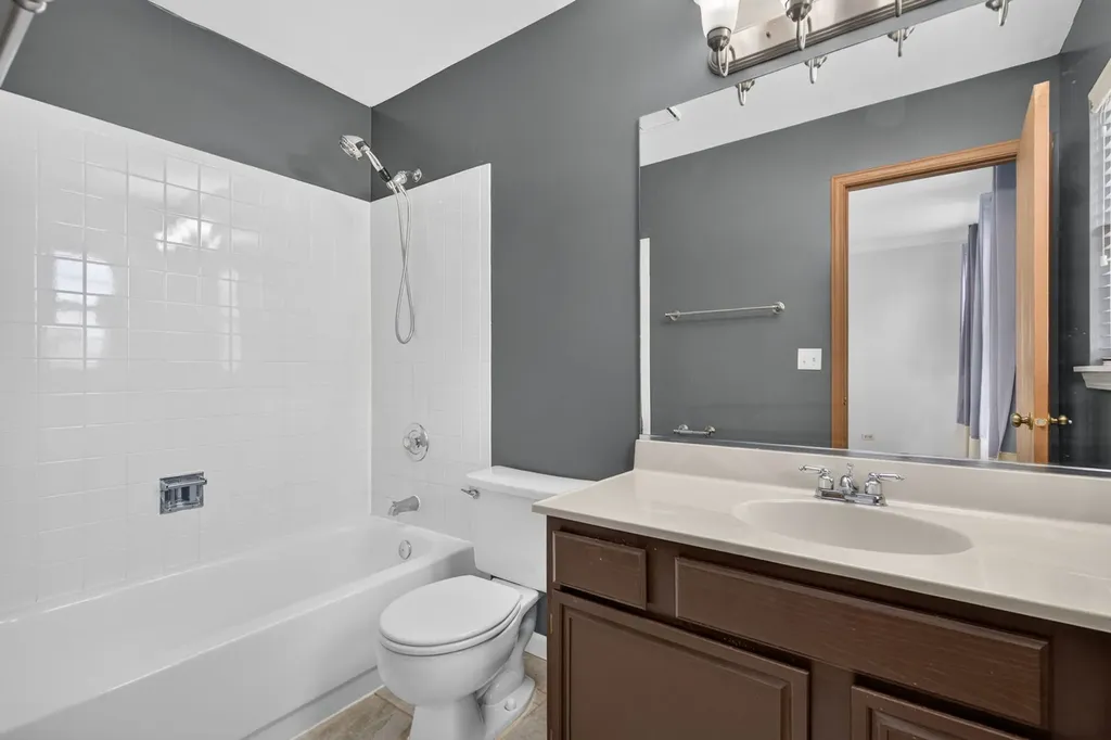 667 Harvest Drive Bolingbrook IL 60490