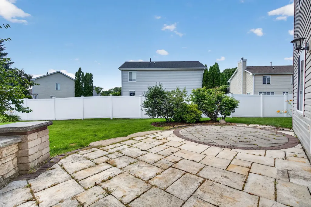 667 Harvest Drive Bolingbrook IL 60490