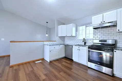 19 East Pineview Drive Round Lake Park IL 60073