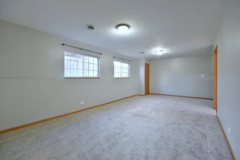 19 East Pineview Drive Round Lake Park IL 60073