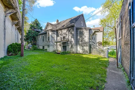 700 West 82nd Street Chicago IL 60620