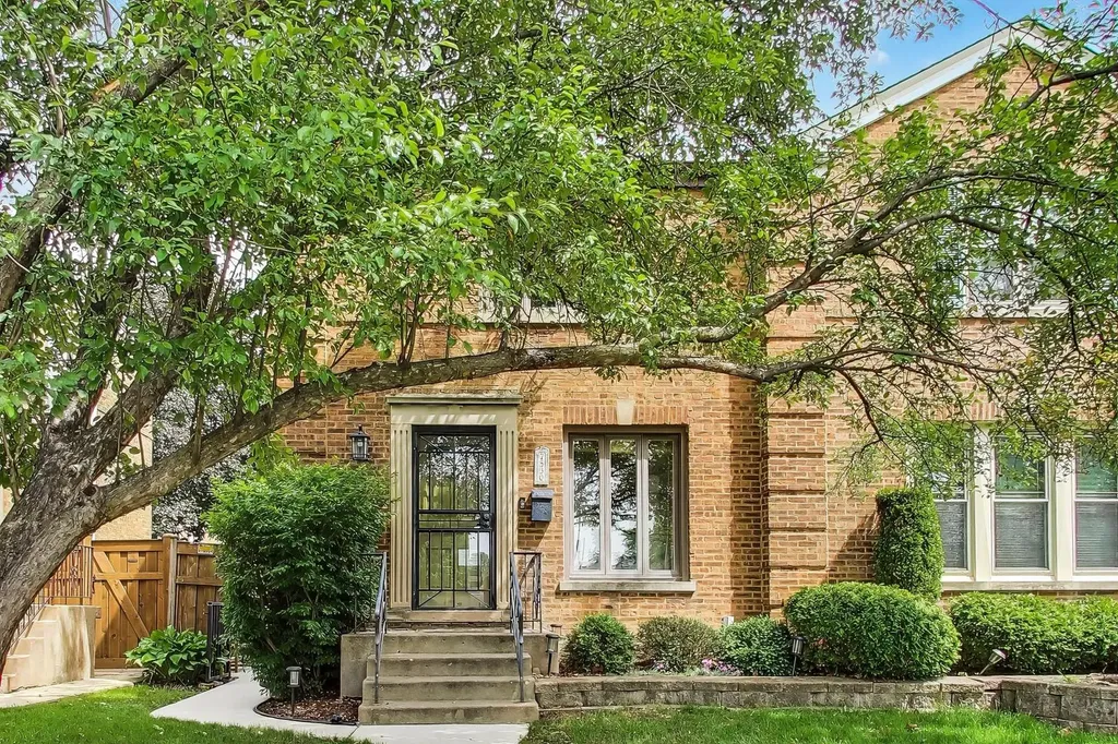 7530 West Devon Avenue Chicago IL 60631