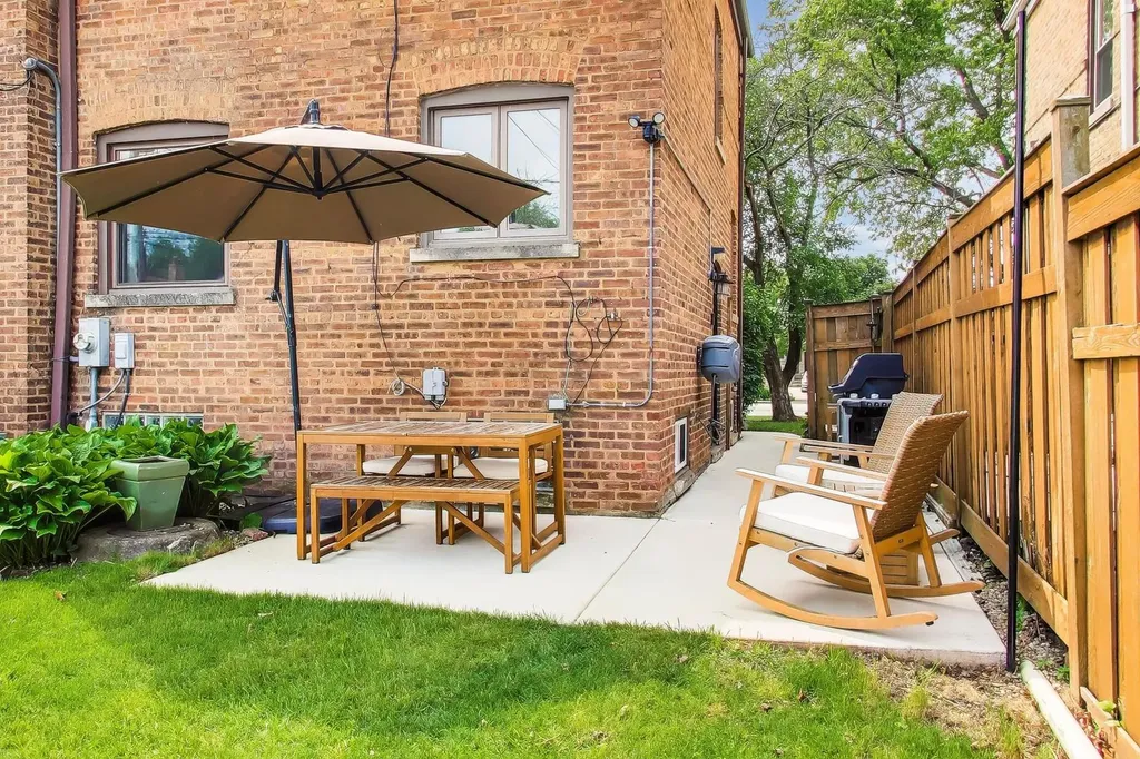 7530 West Devon Avenue Chicago IL 60631