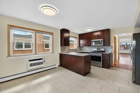8312 West Summerdale Avenue Chicago IL 60656