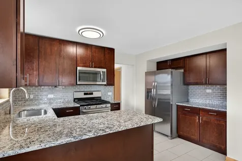 8312 West Summerdale Avenue Chicago IL 60656
