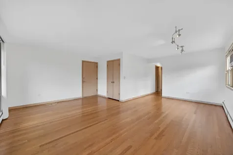 8312 West Summerdale Avenue Chicago IL 60656