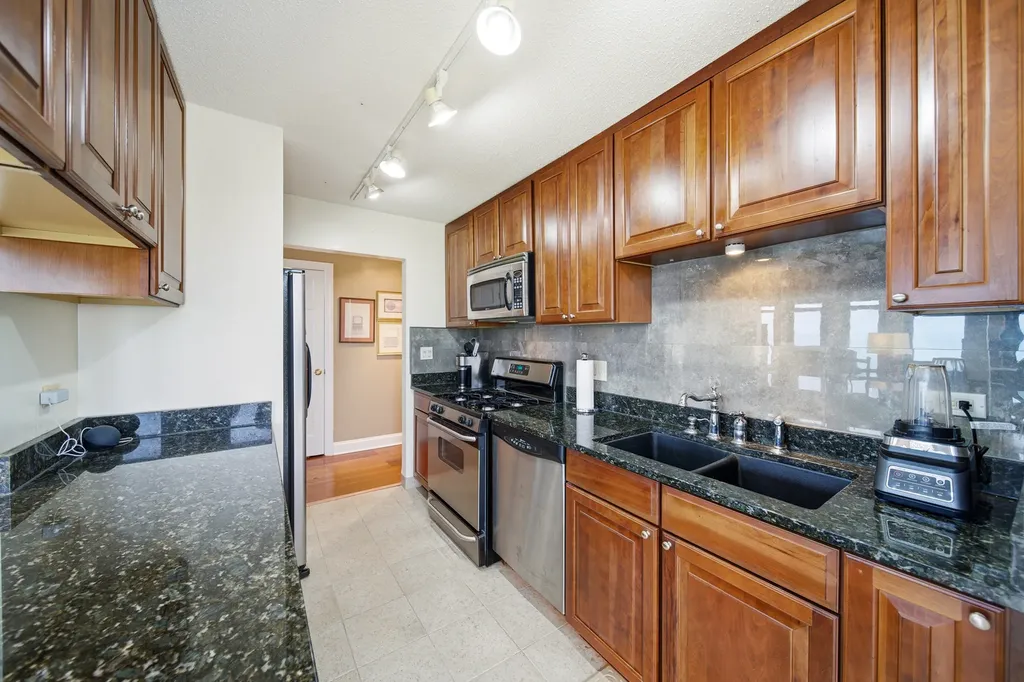 6700 South South Shore Drive Chicago IL 60649