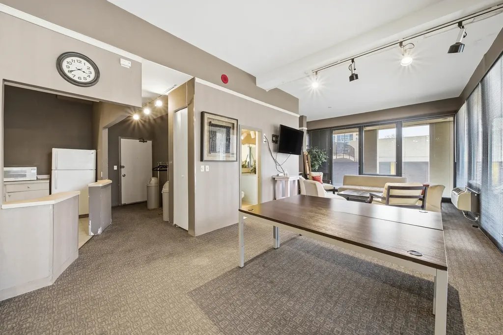 6700 South South Shore Drive Chicago IL 60649