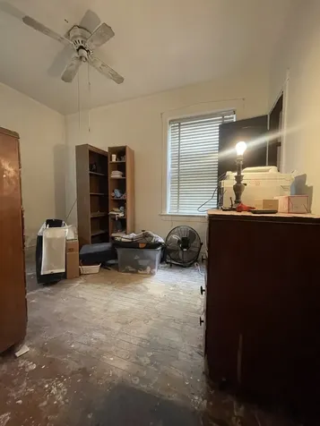 7706 South Saint Lawrence Avenue Chicago IL 60619