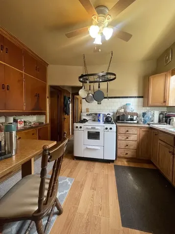 7706 South Saint Lawrence Avenue Chicago IL 60619