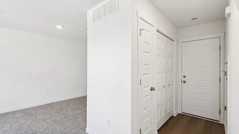 557 Yosemite Way Mundelein IL 60060