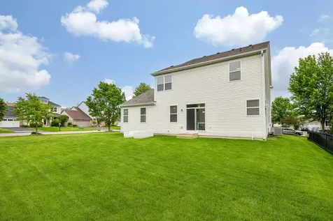 298 Fairhaven Drive St. Charles IL 60175