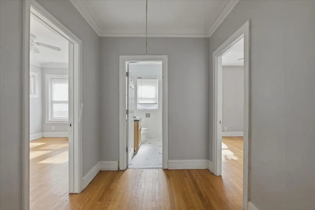 6343 North Oakley Avenue Chicago IL 60659