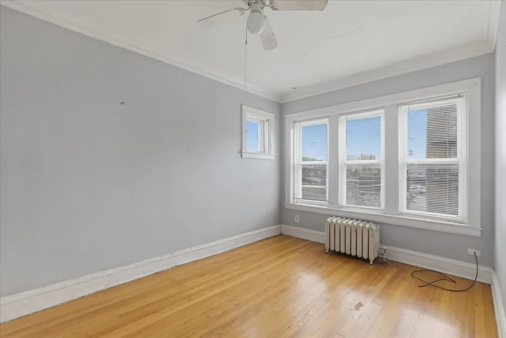 6343 North Oakley Avenue Chicago IL 60659