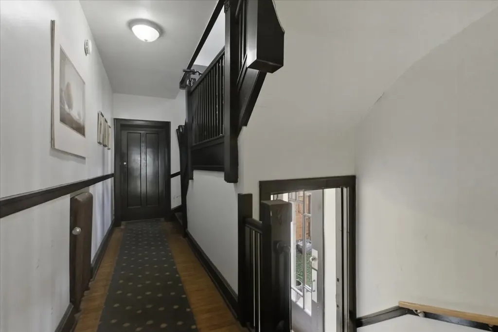 6343 North Oakley Avenue Chicago IL 60659