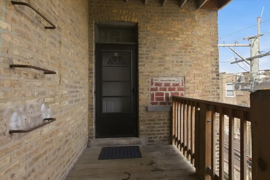 6343 North Oakley Avenue Chicago IL 60659