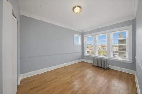 6343 North Oakley Avenue Chicago IL 60659