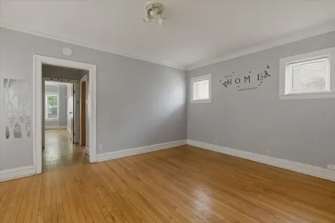 6343 North Oakley Avenue Chicago IL 60659