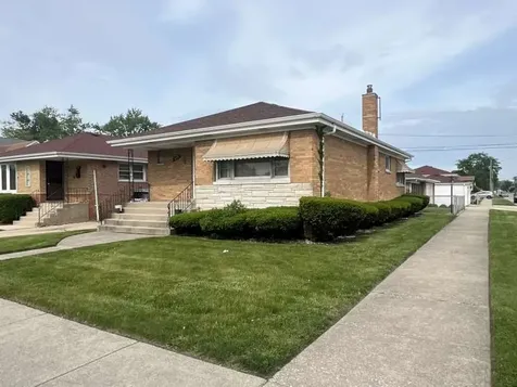 419 Luella Avenue Calumet City IL 60409