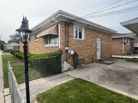 419 Luella Avenue Calumet City IL 60409