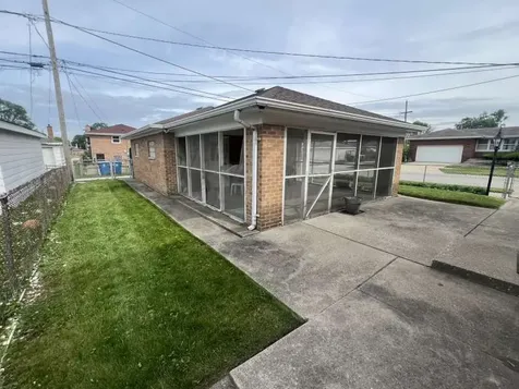 419 Luella Avenue Calumet City IL 60409