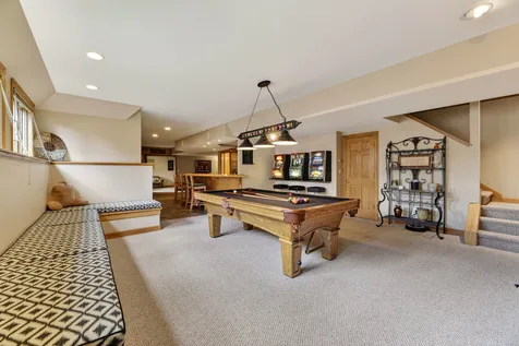 4N918 West Woods Drive St. Charles IL 60175
