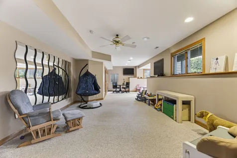 4N918 West Woods Drive St. Charles IL 60175