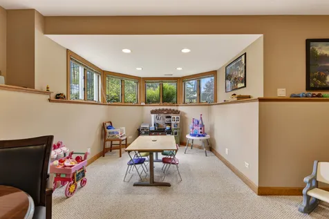 4N918 West Woods Drive St. Charles IL 60175
