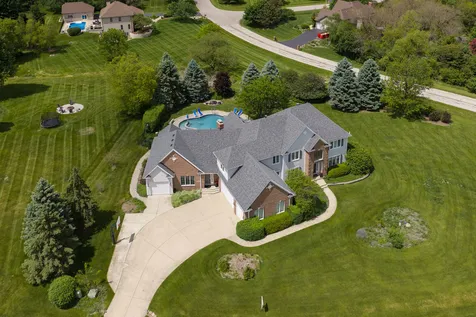 4N918 West Woods Drive St. Charles IL 60175