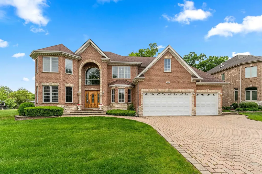 281 North Forest Drive Addison IL 60101