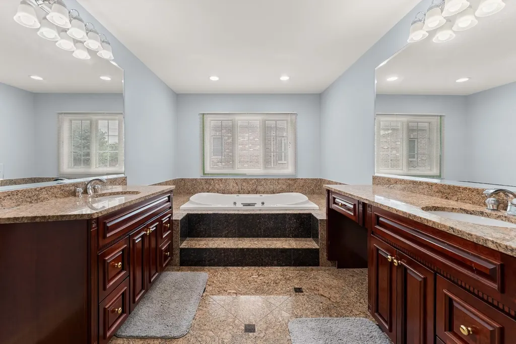 281 North Forest Drive Addison IL 60101
