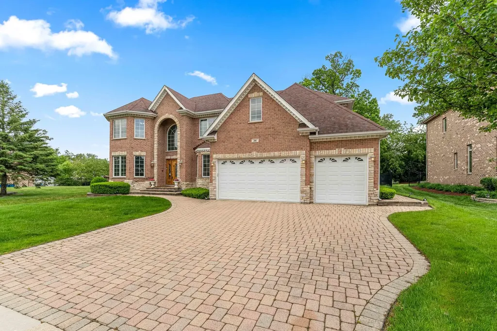 281 North Forest Drive Addison IL 60101