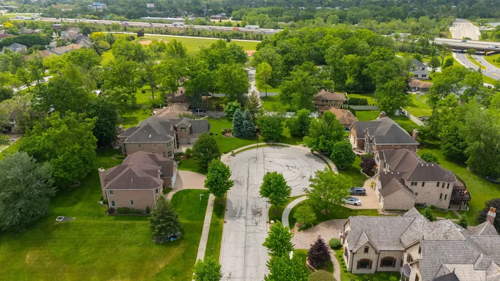 281 North Forest Drive Addison IL 60101