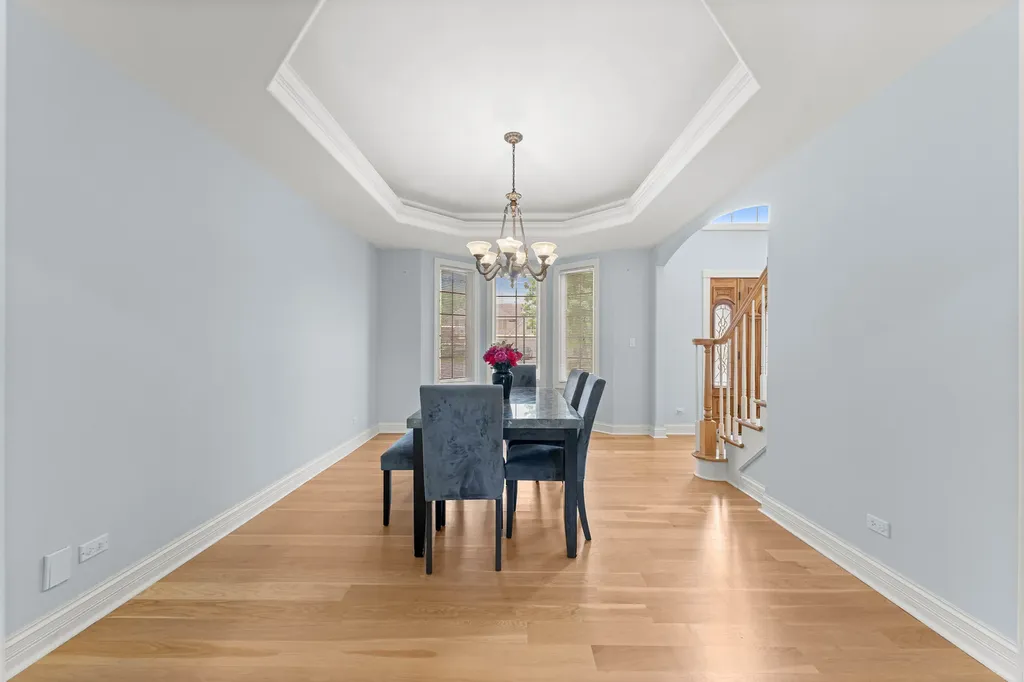281 North Forest Drive Addison IL 60101