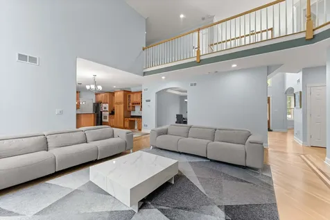 281 North Forest Drive Addison IL 60101