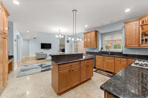 281 North Forest Drive Addison IL 60101