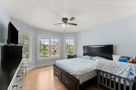 281 North Forest Drive Addison IL 60101