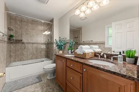 281 North Forest Drive Addison IL 60101